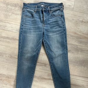 NWT! American Eagle jeans - size 10s. No distressing